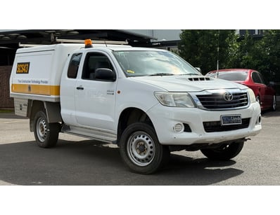 Passenger, Luxury & Commercial Vehicles Auction - Lot 301