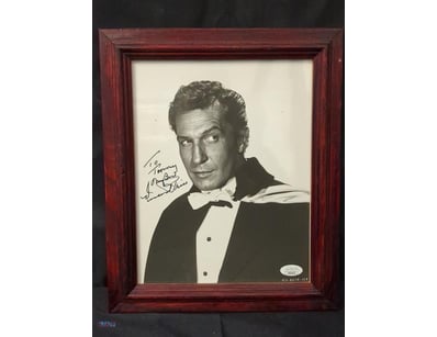 AUTOGRAPHED PHOTOGRAPH OF VINCENT PRICE.

Item Siz...
