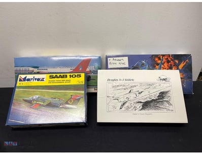 VINTAGE AIRCRAFT MODEL KIT COLLECTION - FOUR UNASS...