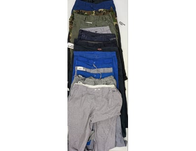 Entire Vintage Clothing Store Liquidation (ON11... - Lot 222