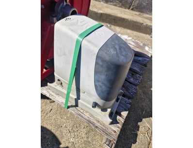 Electric gate motor box, with key