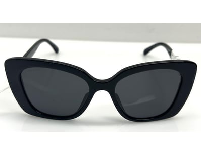 Luxury Pawnbroker Christmas Sale PART 1 (A984) - Lot 355