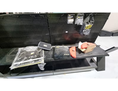 MOSTLY UNRESERVED 4x4 WORKSHOP BUSINESS CLOSURE ... - Lot 32