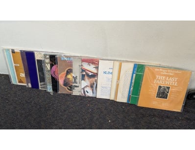 Antiques, Vintage & Interior Treasures (A1005) - Lot 758