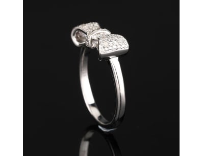 The Sterling Collection - Pendants, Rings, Brac... - Lot 347