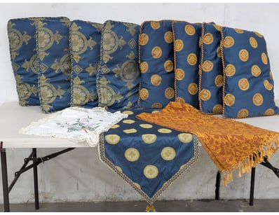 UNRESERVED Luxury Kangaroo Point Estate Furnitu... - Lot 291