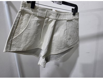 $1.2 Million Designer Fashion Retailer Liquidat... - Lot 248