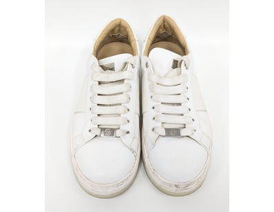 PRELOVED PHILIPP PLEIN MONOGRAM LEATHER SNEAKERS
...