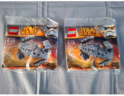 **UNRESERVED** LIFETIME COLLECTION OF LEGO PART... - Lot 367