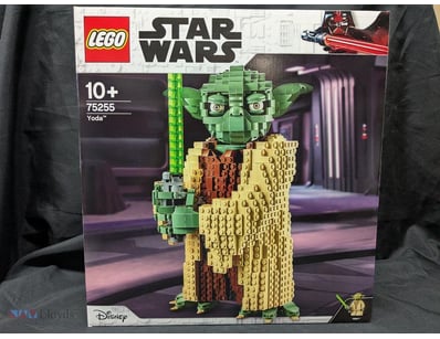 LEGO STAR WARS YODA BUILDABLE FIGURE SET 75255

It...