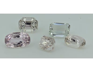 Diamond And Gemstone Market (A1004) - Lot 220