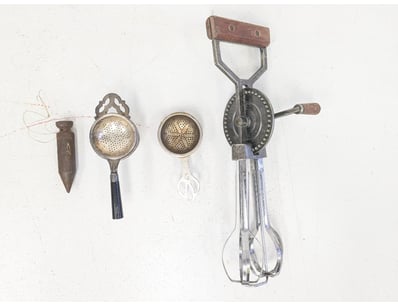 VINTAGE KITCHEN UTENSIL COLLECTION - EGG BEATER, S...