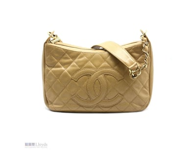 CHANEL CAVIAR LEATHER VINTAGE SHOUDER BAG

Exterio...