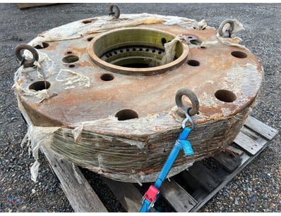 Large Industrial Slewing Ring Bearing

Component T...