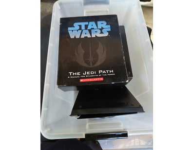 Star Wars collectible bundle featuring Scholastic ...