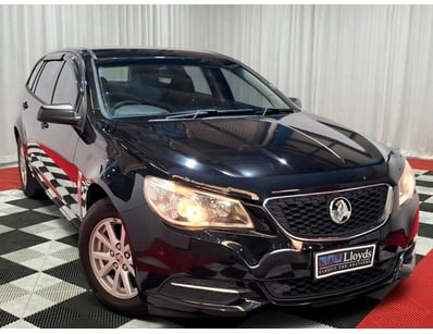 <b>2017 Holden Commodore VF Evoke Wagon - Black - ...