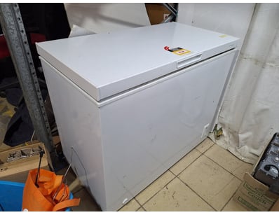 Westinghouse Chest Freezer 

Dimensions H:82cm W...