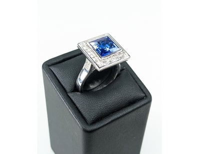 Luxury Jewellery (A992) - Lot 4916