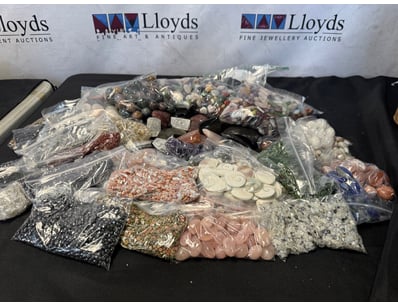 COLLECTION OF BAGGED CRYSTALS AND MINERALS

Incl...