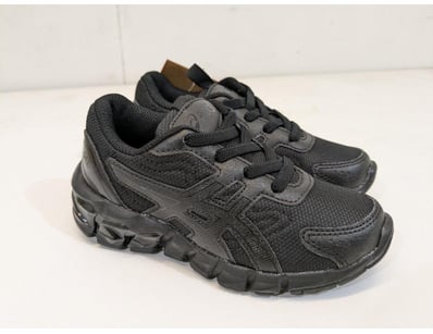 Major Brand Apparel & Footwear Liquidation Even... - Lot 235