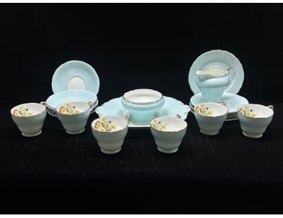 Antiques, Vintage & Interior Treasures  (A1005) - Lot 813