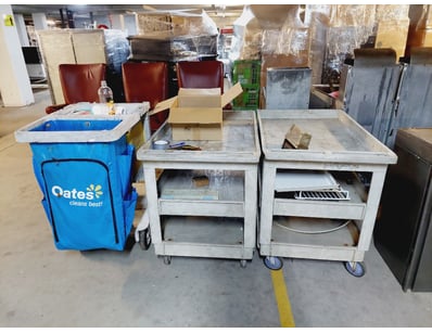 Commercial cleaning cart system comprising one Oat...
