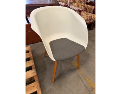 House & Homewares (A1004) - Lot 117