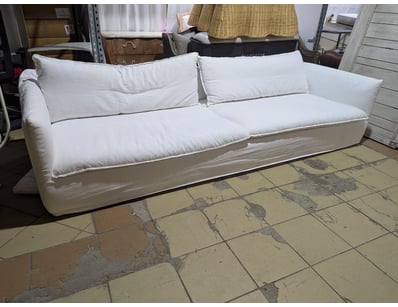 ST Barts Lounge, white, pillowed backing

Dimens...
