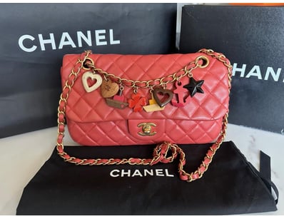 Luxury Designer (A982) - Lot 1126