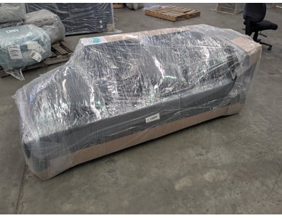 Major Retailer Home, Furniture & Bedding Clearanc... - Lot 9
