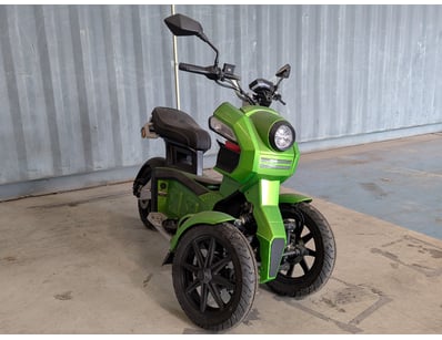 UNRESERVED Scooter Recreational Business Closure... - Lot 13