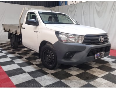 Passenger, Luxury & Commercial Vehicles Auction - Lot 400