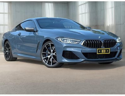 <b>2019 BMW M850i G15 xDrive Coupe</b><br>
A flag...