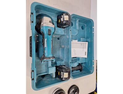 Makita, BGA452, 18V, Cordless Angle Grinder, Inclu...