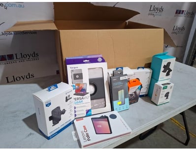 Major Retailer Office Supplies and Furniture - ... - Lot 201