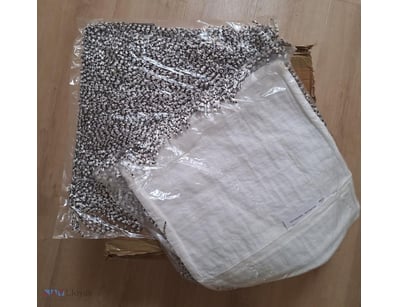 20pc lot of New White based cushion covers. Cushio...