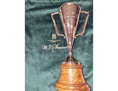 1934 MELBOURNE CENTENARY THOUSAND CUP - 9CT GOLD T...