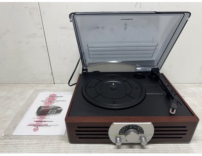 Home Entertainment, Audio & Computers (SA989) - Lot 4694