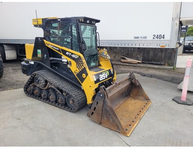 MOSTLY UNRESERVED Machinery & Attachments (ON4400) - Lot 3