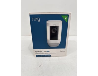 Ring Spotlight Cam Pro Battery-powered outdoor sec...