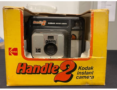VINTAGE KODAK HANDLE 2 INSTANT CAMERA WITH ORIGINA...