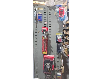 Distribution Business Equipment Liquidation (ON... - Lot 363