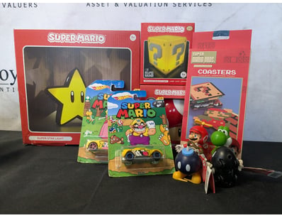 SUPER MARIO COLLECTIBLES BUNDLE - LIGHTS, HOT WHEE...