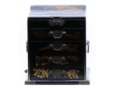 ANTIQUE STYLE CHINESE JEWELLERY BOX WITH ASSORTED ...