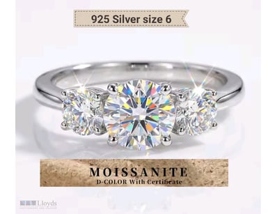 GRA CERTIFED 925 SILVER MOISSANITE ENGAGEMENT RING...