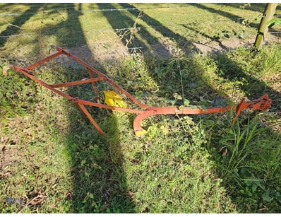 Vintage Cultivator/Plow, red

Onsite

Location: ...