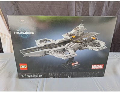 **UNRESERVED** LIFETIME COLLECTION OF LEGO PART... - Lot 158