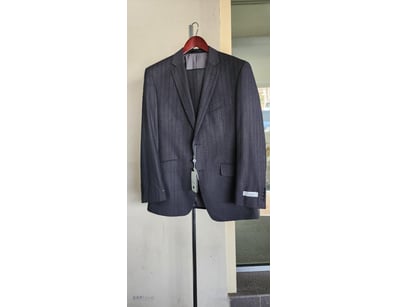 VINCERE ITALIAN 2 PCS MEN SUIT

Material: Polyeste...