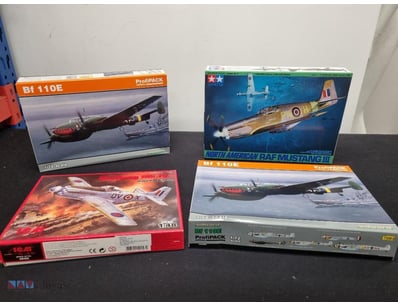 COLLECTION OF FOUR WWII AIRCRAFT SCALE MODEL KITS ...