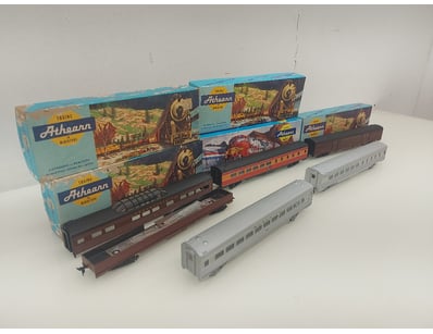 Gadgets, Music & Pastimes (NSWA987) - Lot 1108